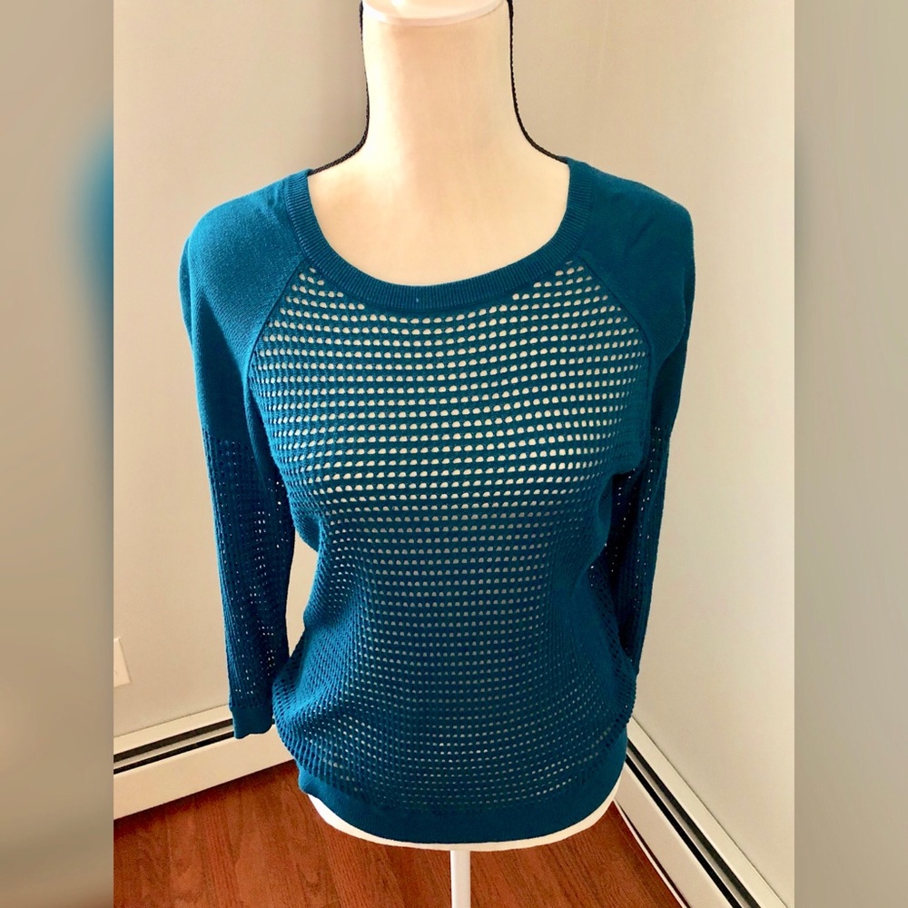 Like new Express sweater size L
